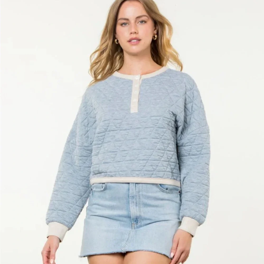 THML Light Grey Quilted Sweatshirt - Picture 4 of 9